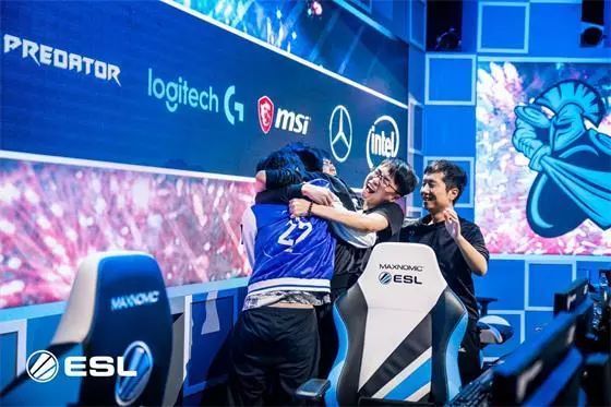 的球员占据 的球员占据