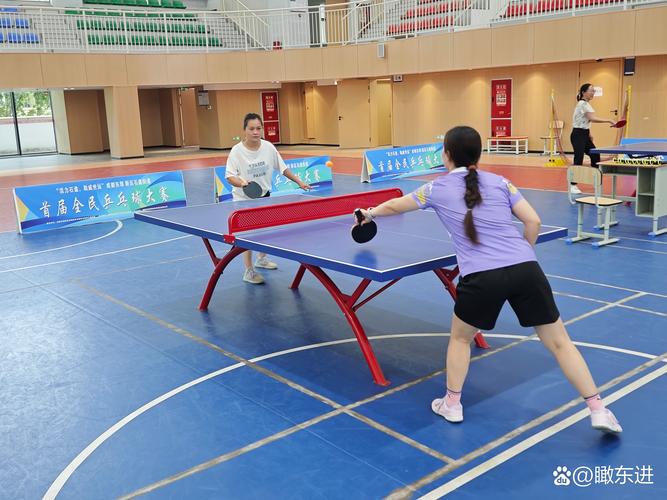 英超-萨拉赫梅开二度 利物浦3-2胜8分领跑.